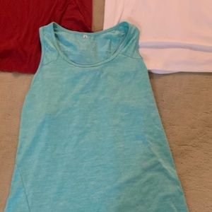 Size M Green Tank Top